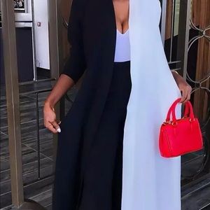 BLACK AND WHITE LONG CARDIGAN